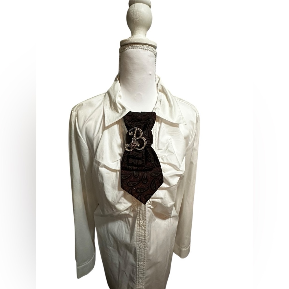 Re’tied chic by Pauline Paisley with Rhinestone BBrooch